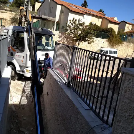 עבודת מנוף והובלה 20
