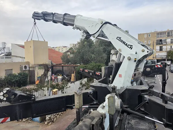 עבודת מנוף והובלה 55