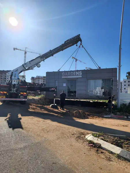 עבודת מנוף והובלה 68