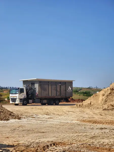 עבודת מנוף והובלה 79